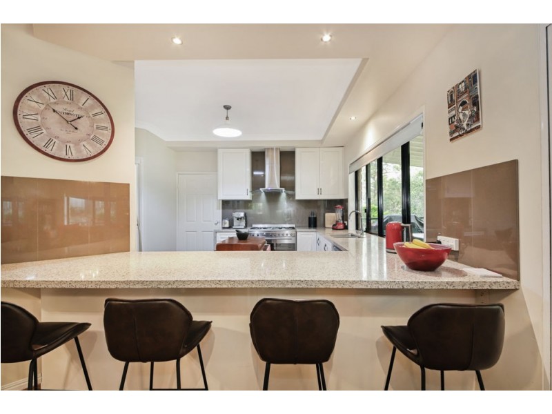 29 Talisman Court, Eatons Hill QLD 4037