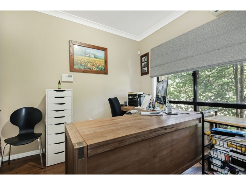 29 Talisman Court, Eatons Hill QLD 4037