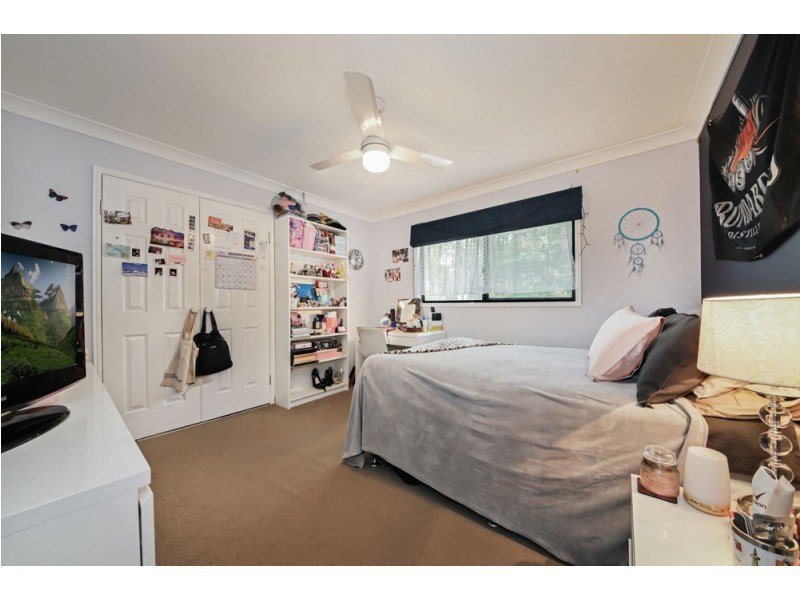 29 Talisman Court, Eatons Hill QLD 4037