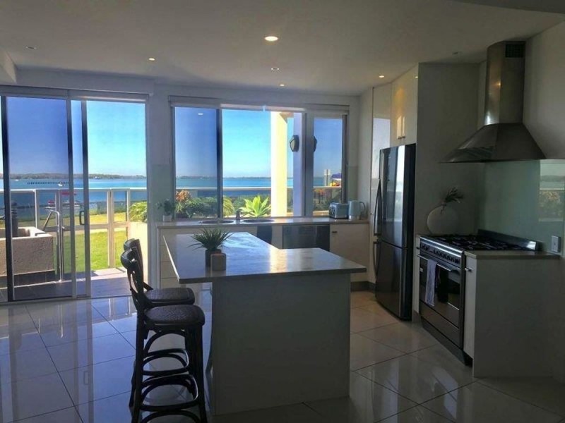 2/47 ‘Casa Cielo’ Landsborough Pde, Golden Beach QLD 4551