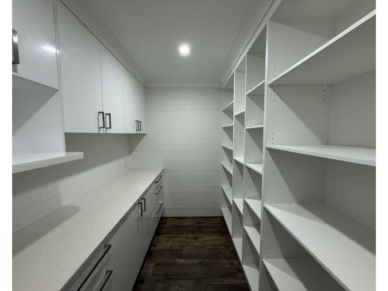 177 -201 Embreys Rd, The Bluff QLD 4340