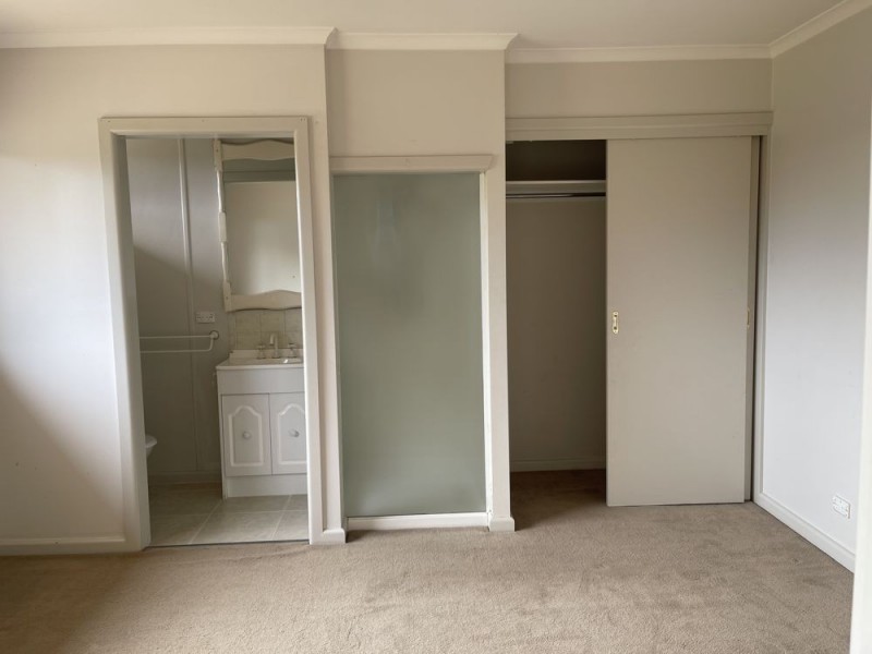 5 Ayres Court, Rosedale VIC 3847