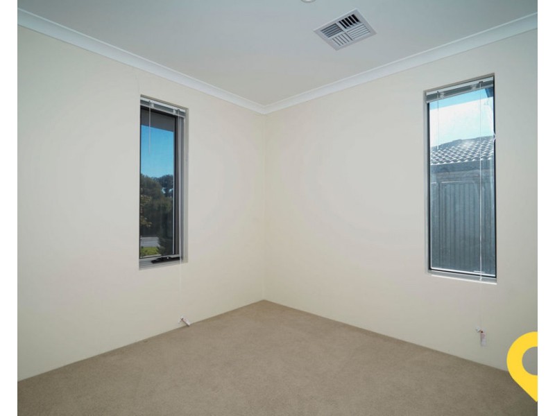 49 Yellowwood Avenue, Piara Waters WA 6112