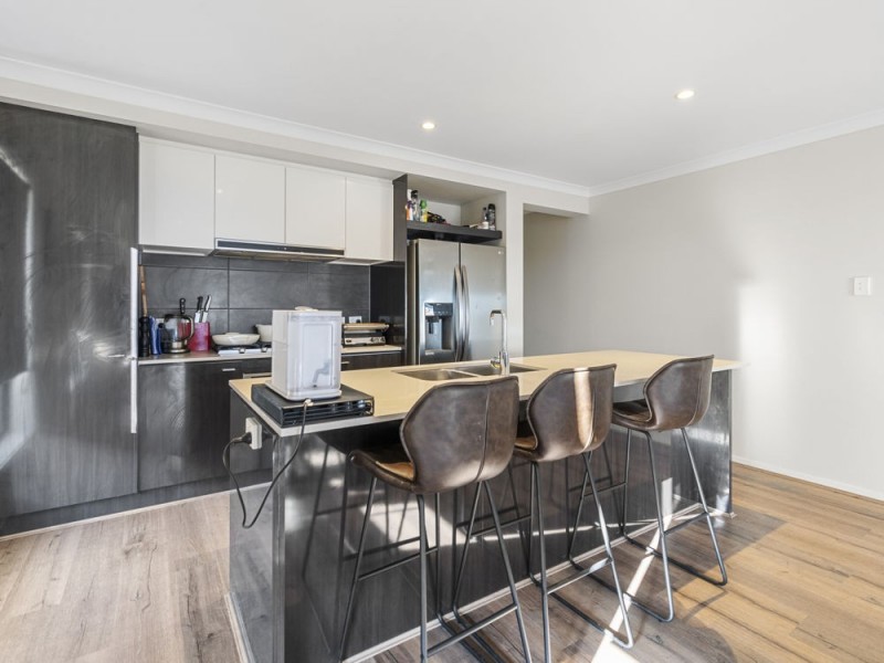 14 Covella Boulevard, Greenbank QLD 4124