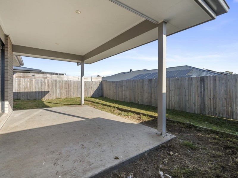 14 Covella Boulevard, Greenbank QLD 4124