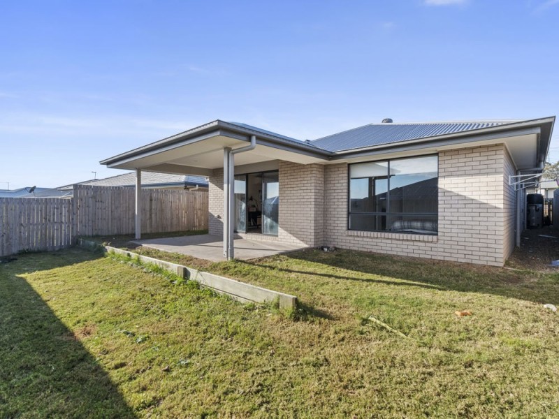 14 Covella Boulevard, Greenbank QLD 4124