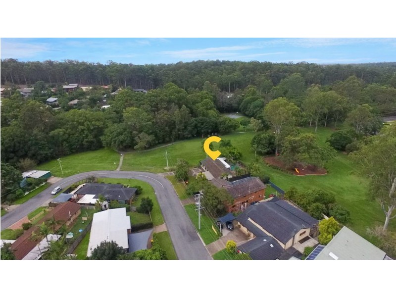 8 Caneby Street, Everton Hills QLD 4053