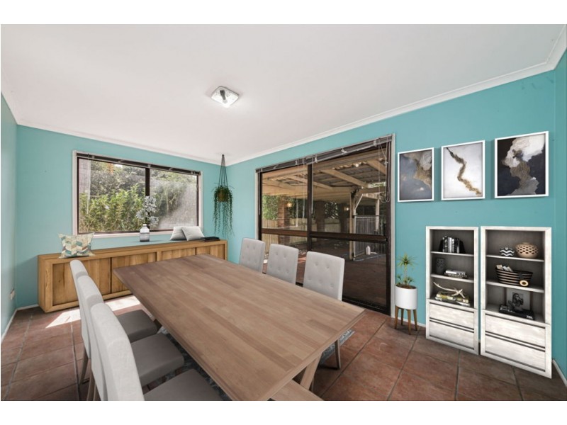 8 Caneby Street, Everton Hills QLD 4053