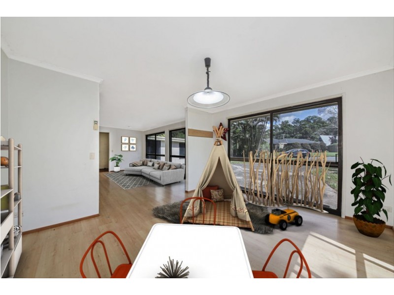 8 Caneby Street, Everton Hills QLD 4053