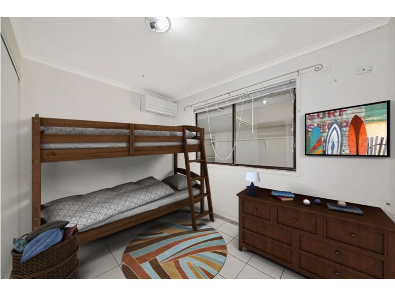 8 Caneby Street, Everton Hills QLD 4053