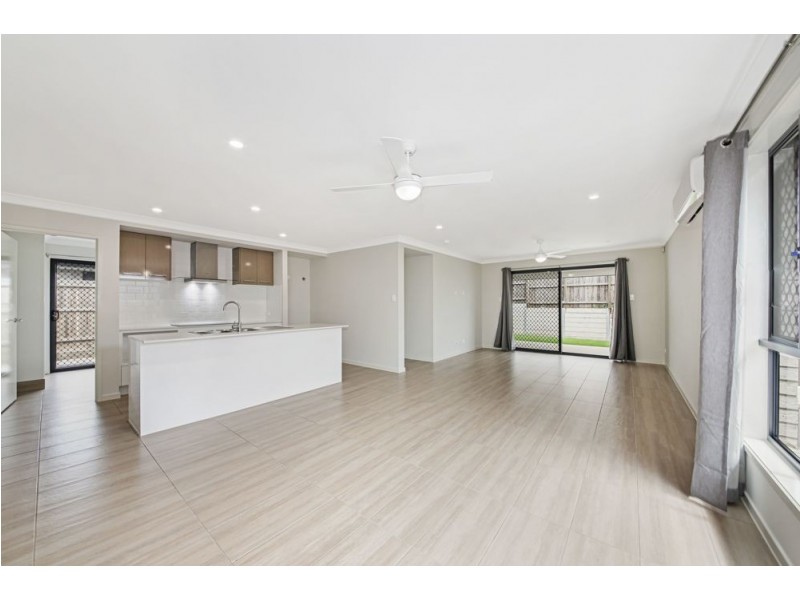 23 Irma Cct, Park Ridge QLD 4125