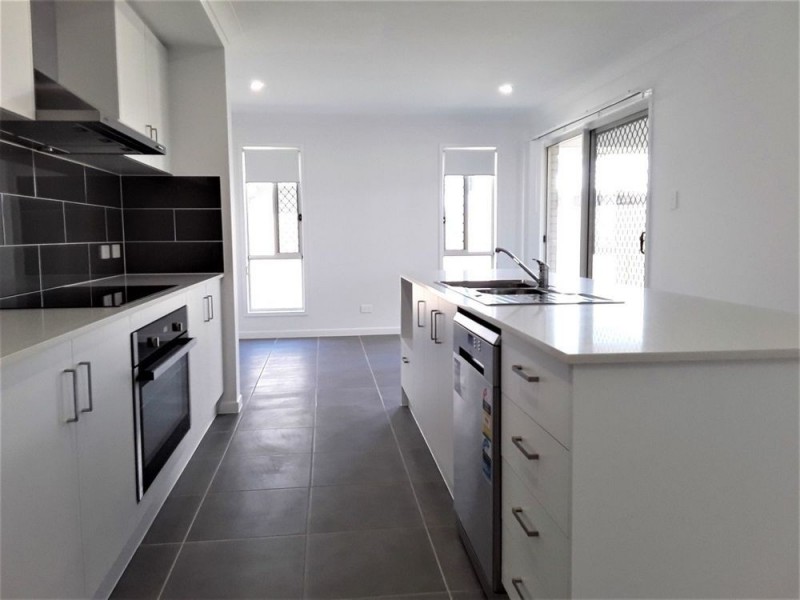 66 Morna St, Newport QLD 4020