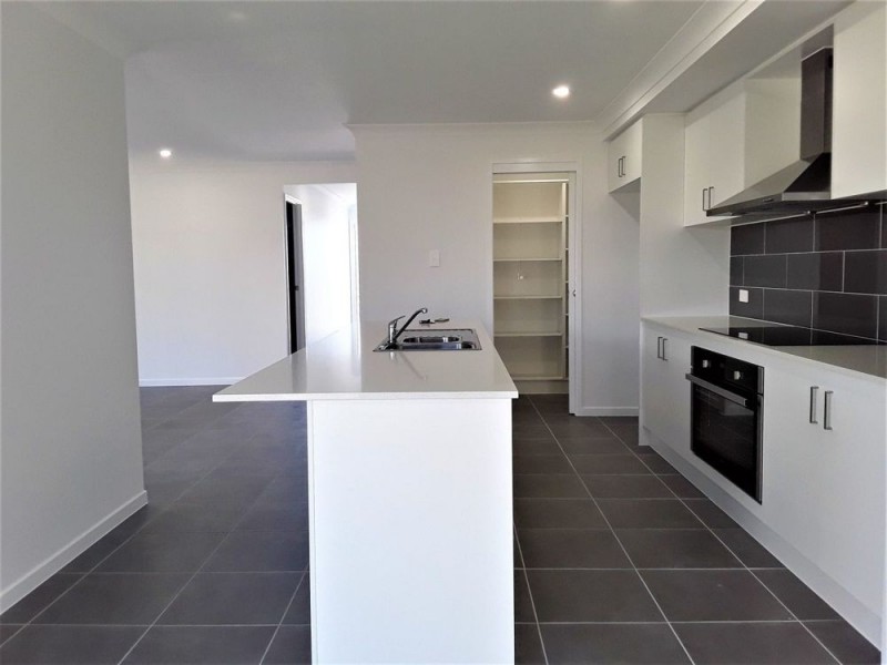 66 Morna St, Newport QLD 4020