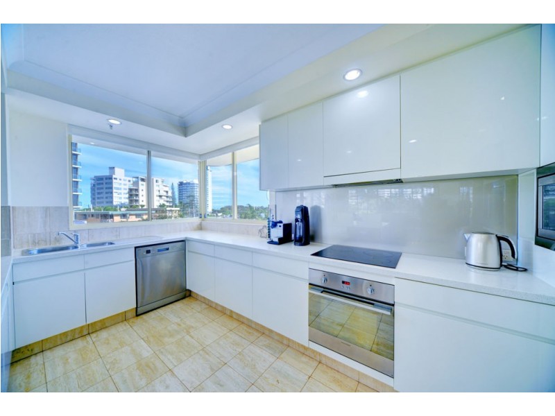 34/1 Serisier Ave, Main Beach QLD 4217