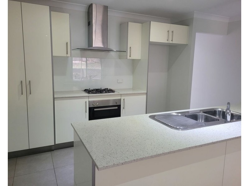 15 Navickas Cct, Redbank Plains QLD 4301