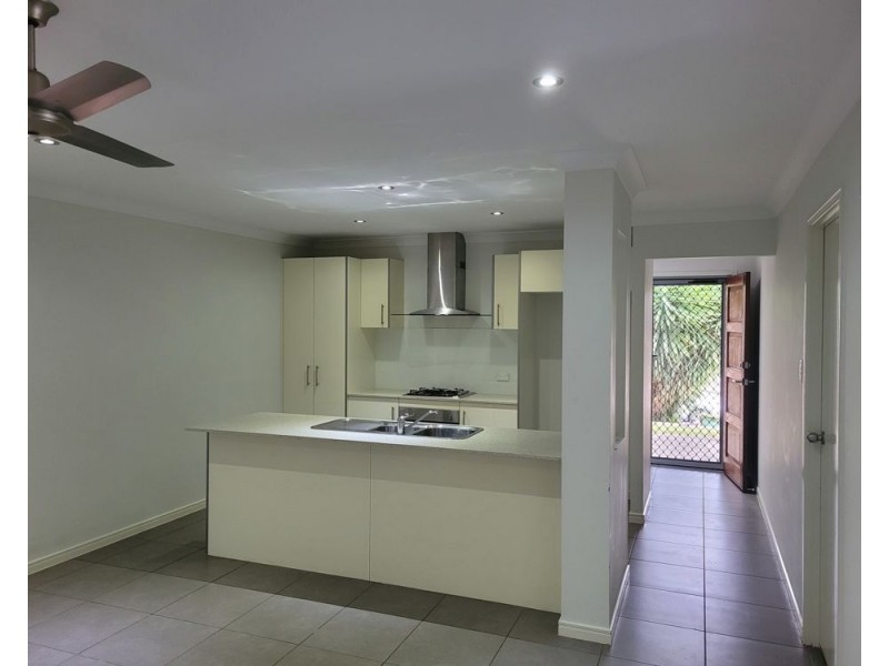 15 Navickas Cct, Redbank Plains QLD 4301