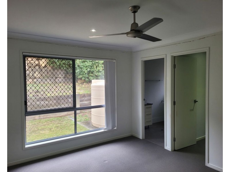 15 Navickas Cct, Redbank Plains QLD 4301