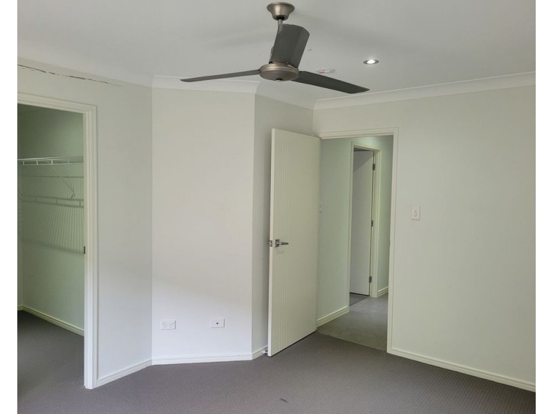 15 Navickas Cct, Redbank Plains QLD 4301