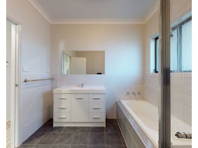 76 Vinny Road, Edmondson Park NSW 2174