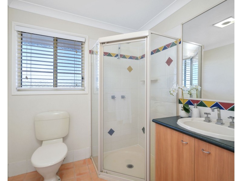 11 Sweetapple Place, Manly West QLD 4179