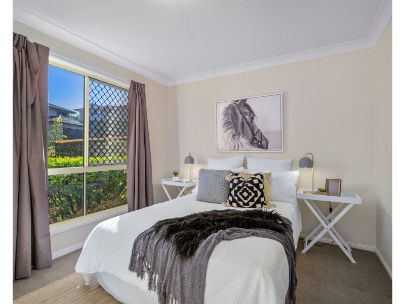 11 Sweetapple Place, Manly West QLD 4179