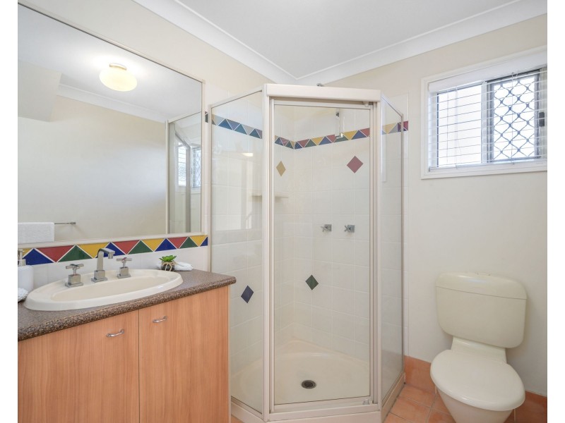 11 Sweetapple Place, Manly West QLD 4179