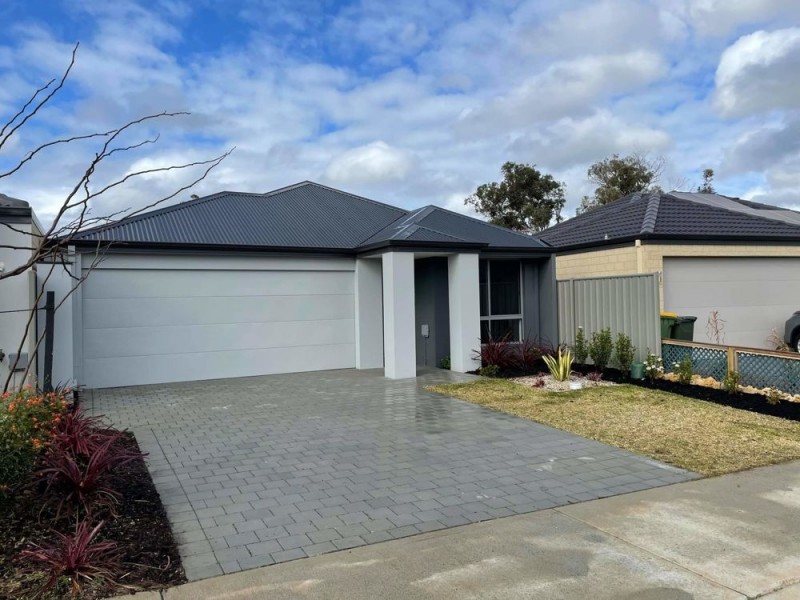 79 Corton Approach, Wellard WA 6170