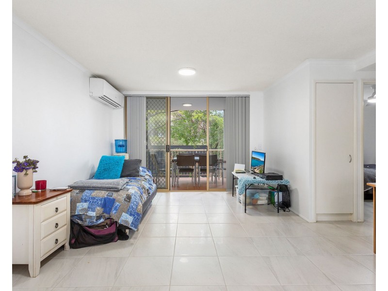 14/15 Clarence Road, Indooroopilly QLD 4068