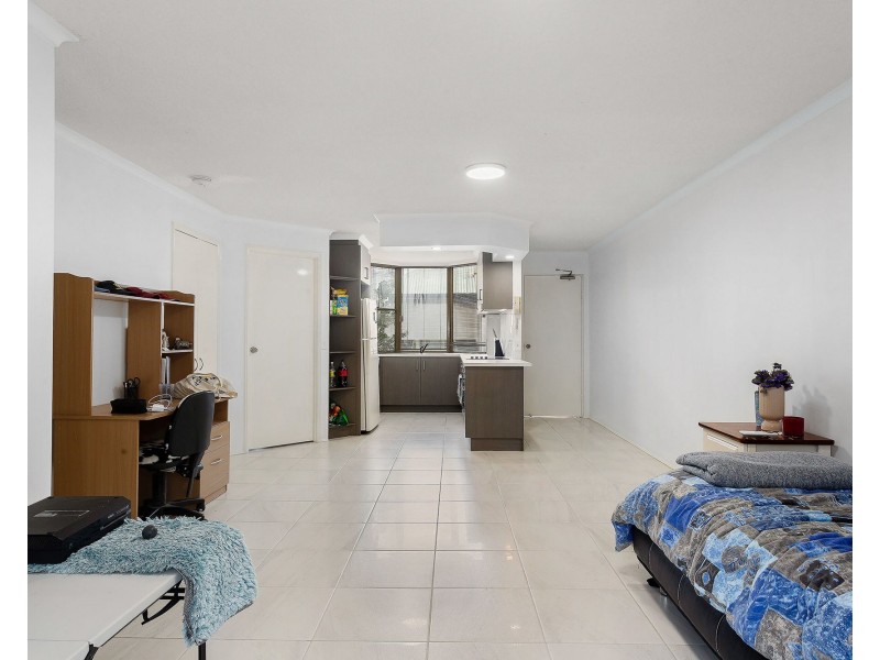 14/15 Clarence Road, Indooroopilly QLD 4068