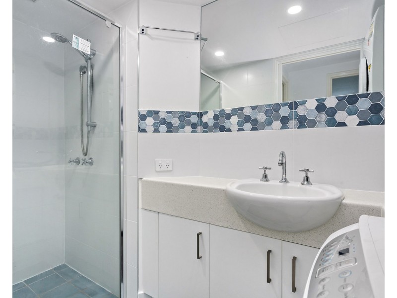 14/15 Clarence Road, Indooroopilly QLD 4068