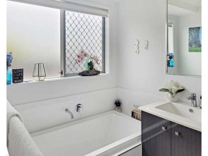 27 Wren Street, Redbank Plains QLD 4301