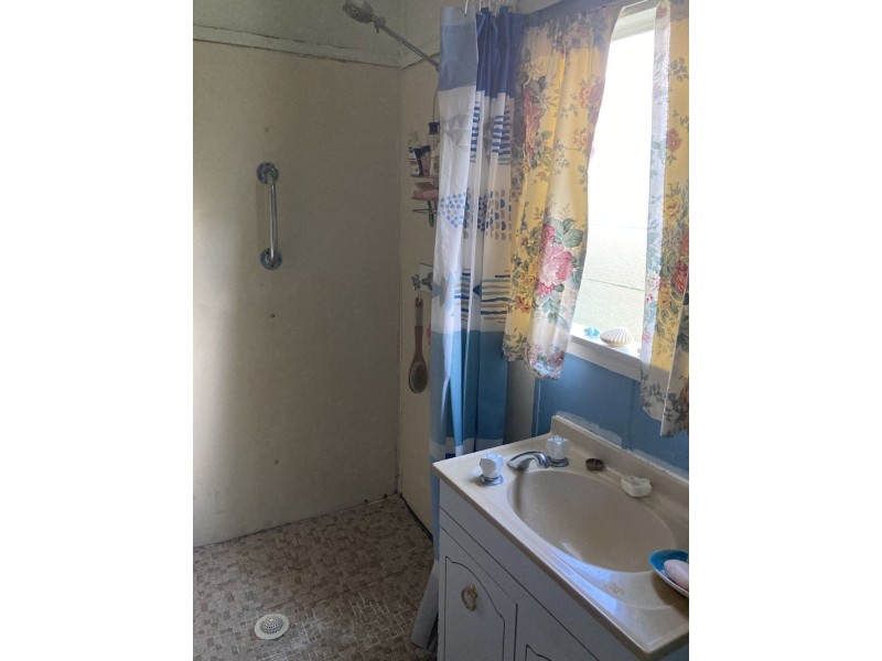 19 Gympie Road, Tin Can Bay QLD 4580