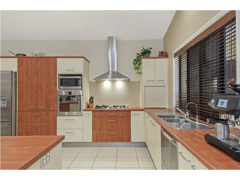 10 Bramwell Court, Cashmere QLD 4500