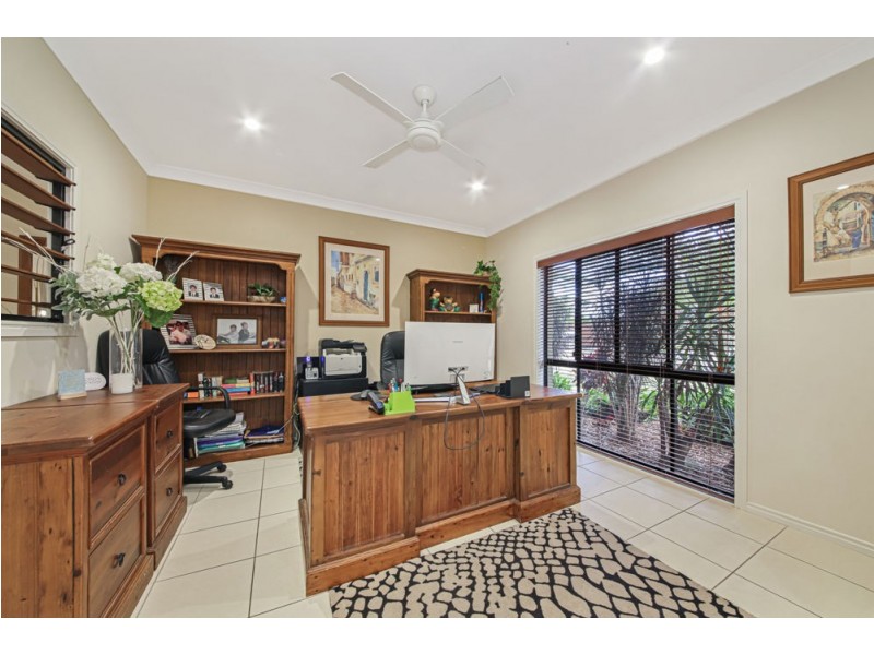 10 Bramwell Court, Cashmere QLD 4500