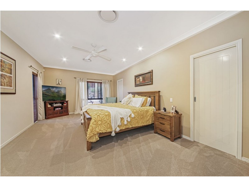 10 Bramwell Court, Cashmere QLD 4500
