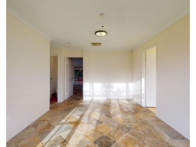 17 Huntingdale Crescent, Connolly WA 6027