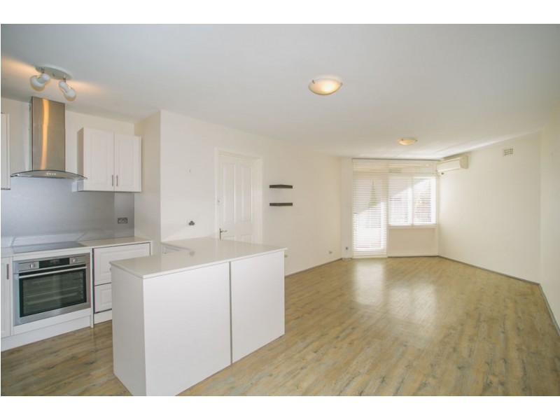 8/6 Kintail Road, Applecross WA 6153