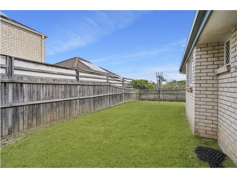 42 Oberon Esplanade, Hemmant QLD 4174