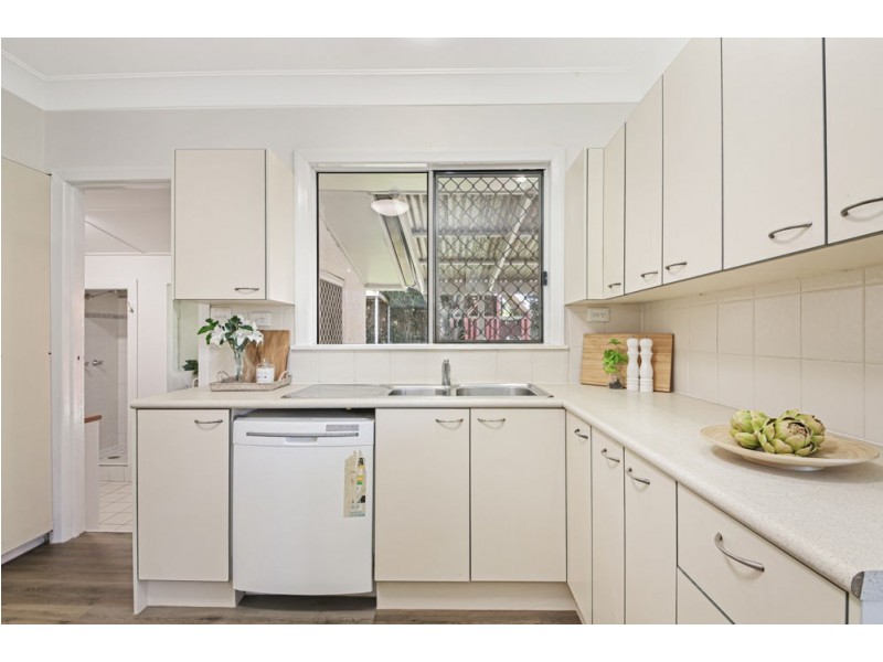 21 Ellerdale Street, Aspley QLD 4034