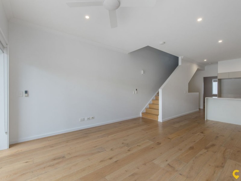 4/5 Troubridge St, Mount Gravatt East QLD 4122