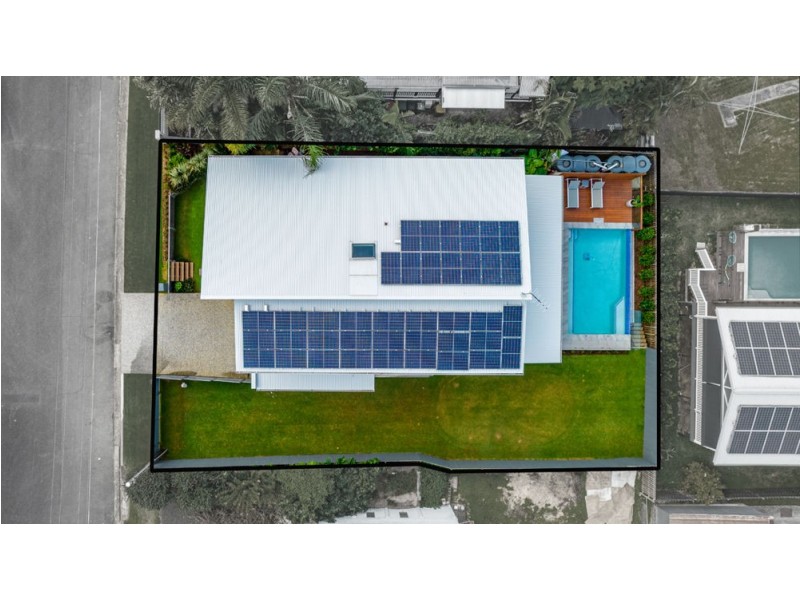 37 Dorrigo Street, Stafford Heights QLD 4053