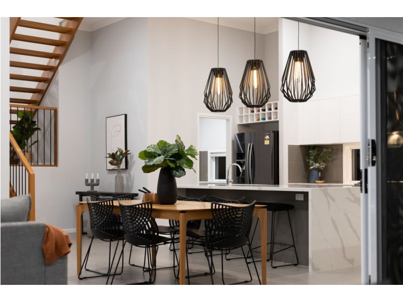 37 Dorrigo Street, Stafford Heights QLD 4053