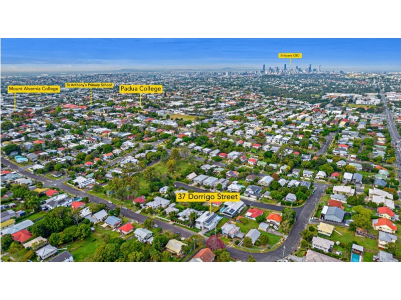 37 Dorrigo Street, Stafford Heights QLD 4053