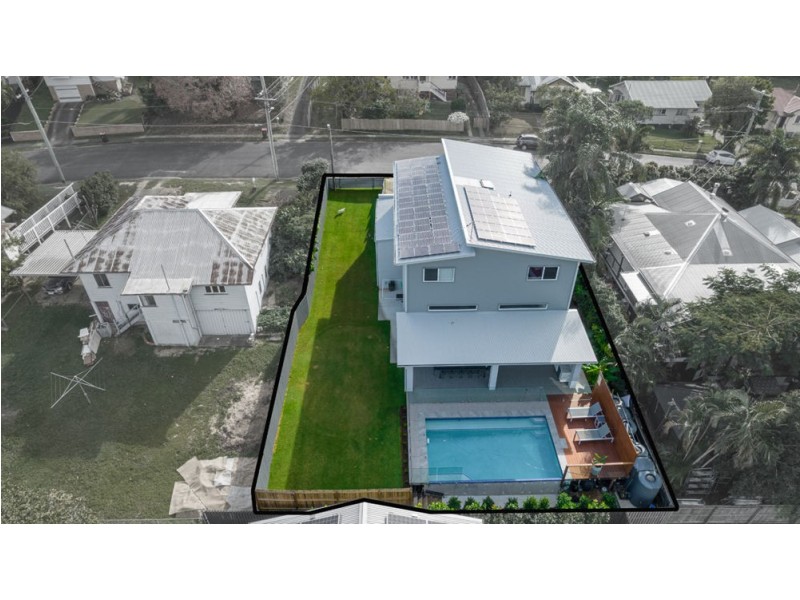 37 Dorrigo Street, Stafford Heights QLD 4053