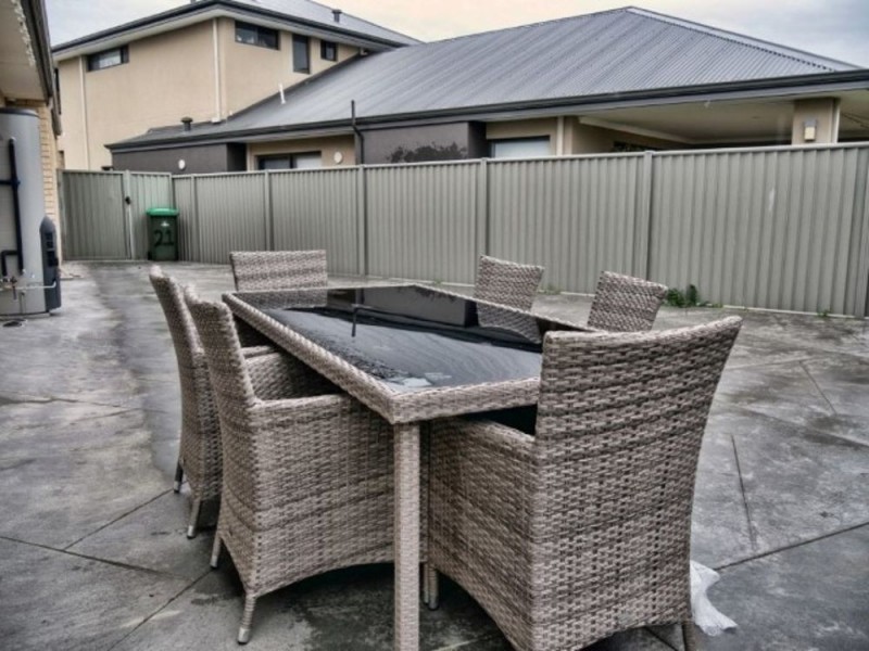 21 Delaronde Drive, Success WA 6164