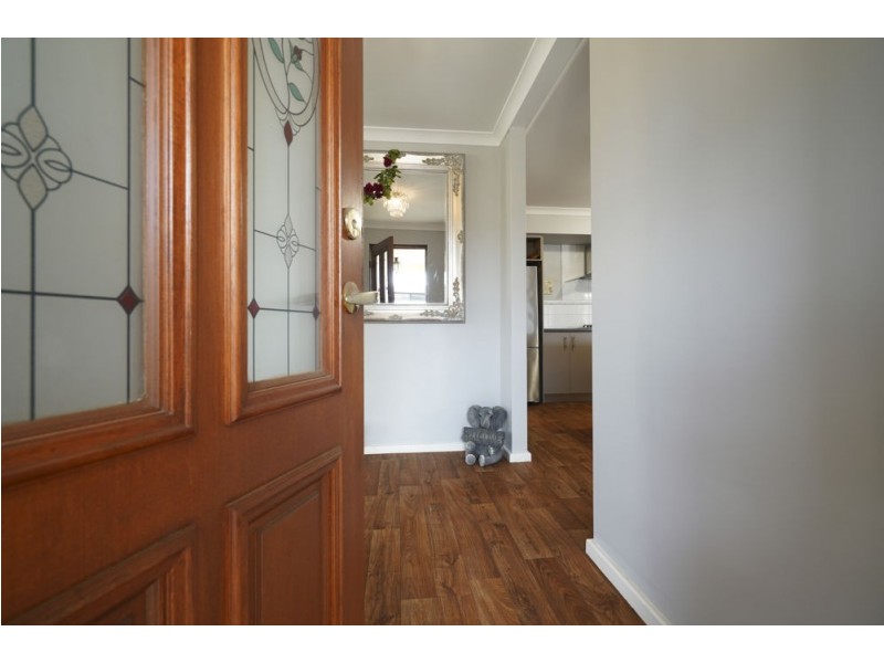 6 Kinnear Trail, Byford WA 6122