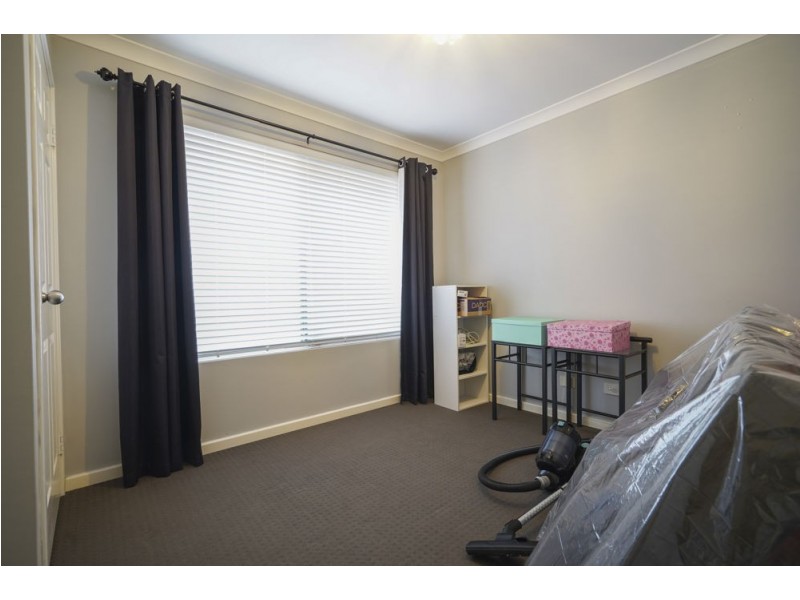 6 Kinnear Trail, Byford WA 6122