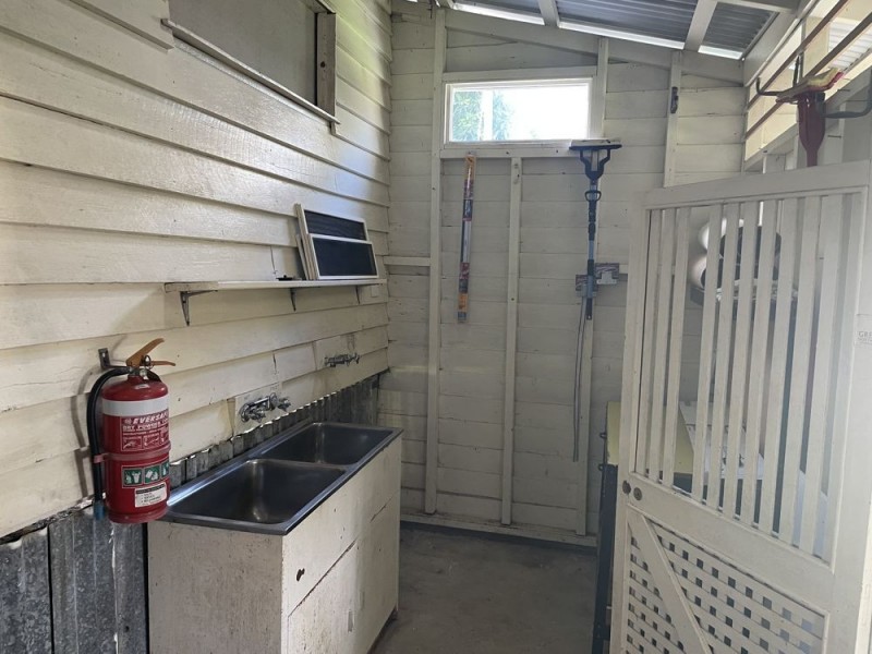 21 Gympie Road, Tin Can Bay QLD 4580