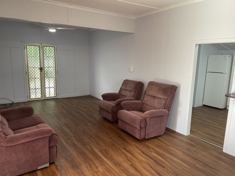 21 Gympie Road, Tin Can Bay QLD 4580