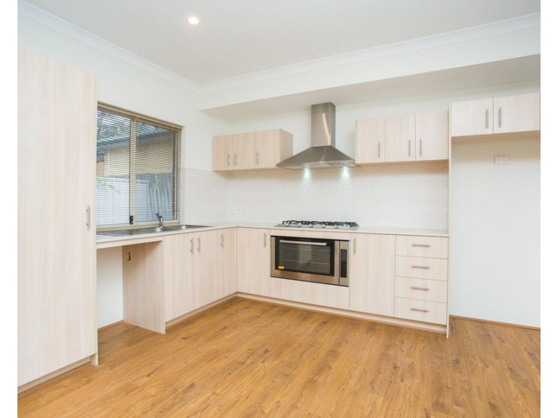 9b Paget Street, Hilton WA 6163